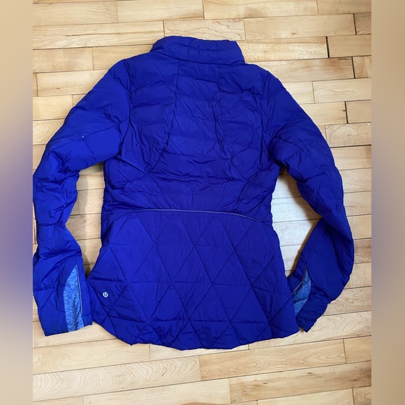 Lululemon run jacket - Picture 3 of 3